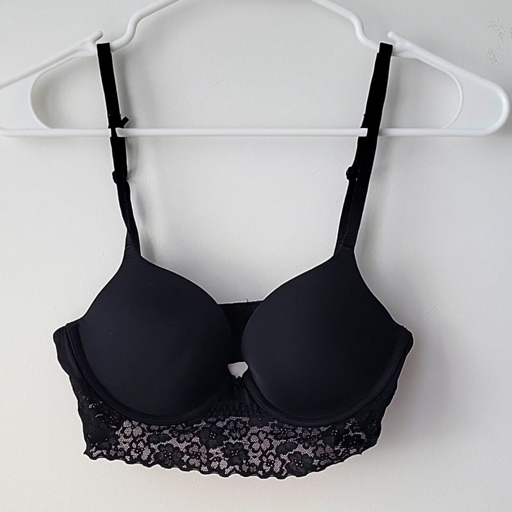 3/$8 Aerie Black Lace Trim Padded Bra